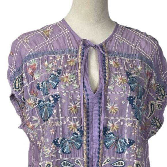 Johnny Was Top Tie Neck Butterly Floral Embroidered Purple Women’s Size Large - Picture 7 of 13
